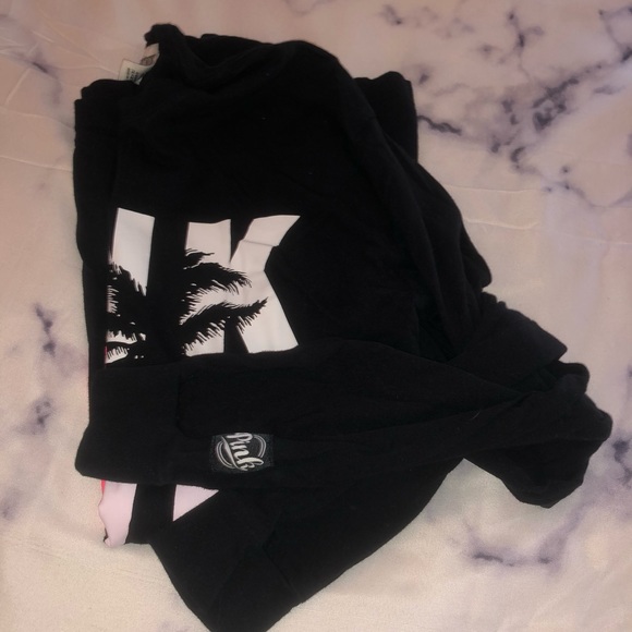 Long sleeve tee - Picture 3 of 3